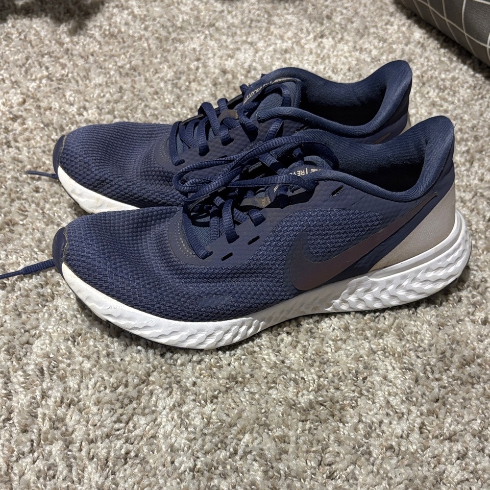 Nike purple Athletic Sneakers size 7